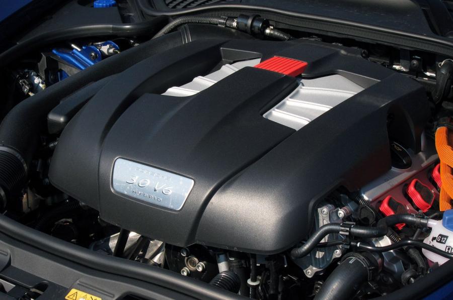  Porsche Panamera S Hybrid 2012 года  (фото 36 из 53)